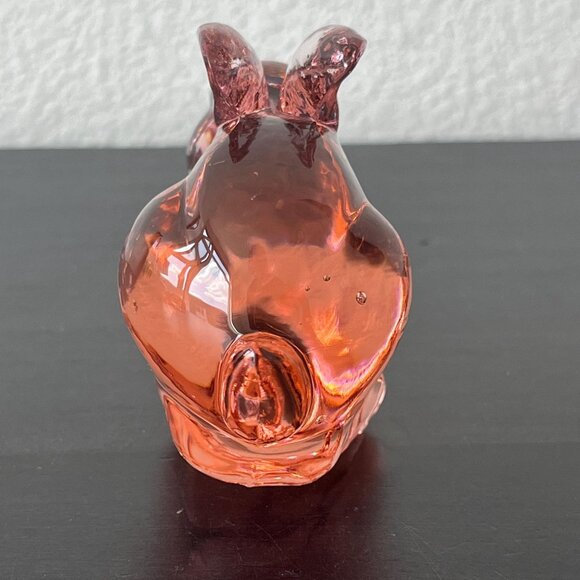 Vintage Coral Pink Glass Bunny Rabbit Figurine // 4" Long - Picture 5 of 7
